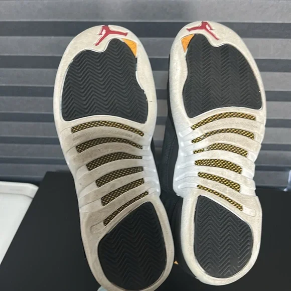 NIKE AIR JORDAN 12 RETRO REVERSE TAXI SNEAKERS